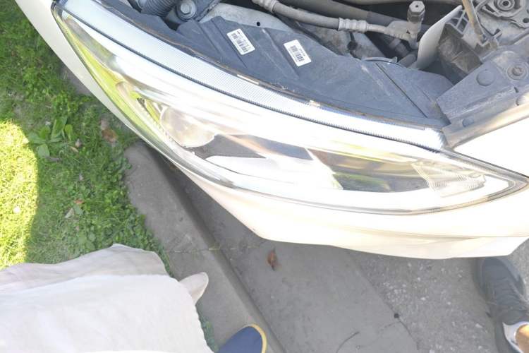 Used Ford Focus 2020 Hatchback EcoBoost 180 Automatic Trend Edition Right Front Headlight
