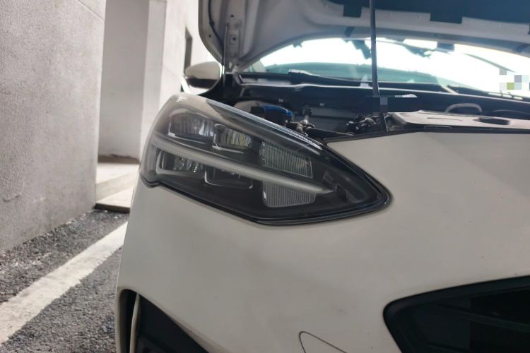 Used Ford Focus 2020 Hatchback EcoBoost 180 Automatic ST Line Right Front Headlight