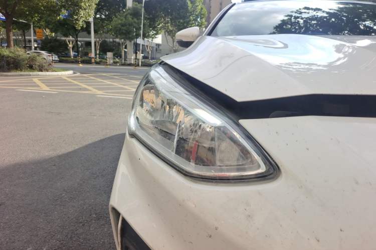 Used Ford Focus 2020 Sedan EcoBoost 180 Automatic Trend Edition Right Front Headlight