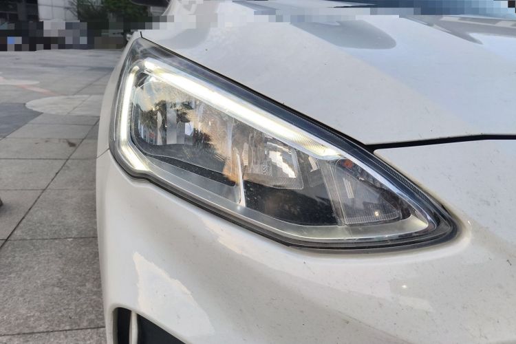 Used Ford Focus 2020 Sedan EcoBoost 180 Automatic Trend Edition Right Front Headlight