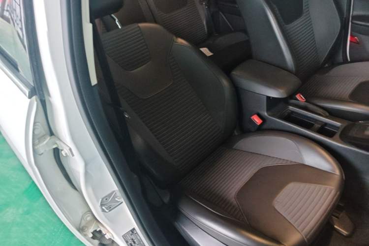 Used Ford Focus 2020 Hatchback Classic 1.5L Automatic Trendy Model Right Front Seat