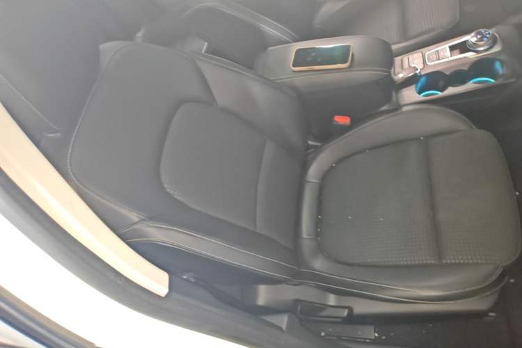 Used Ford Focus 2020 Sedan EcoBoost 180 Automatic Trend Edition Right Front Seat