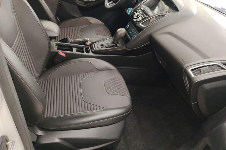 Used Ford Focus 2020 Hatchback Classic 1.5L Automatic Trendy Model Right Front Seat