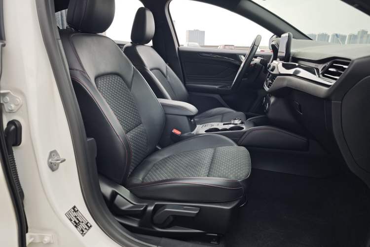 Used Ford Focus 2020 Sedan EcoBoost 180 Automatic ST Line Right Front Seat