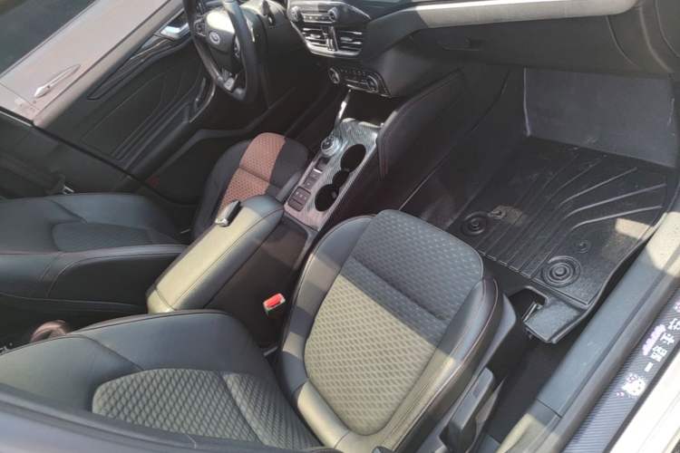 Used Ford Focus 2020 Sedan EcoBoost 180 Automatic ST Line Right Front Seat