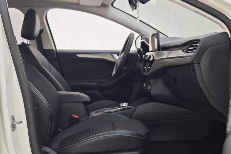 Used Ford Focus 2020 Sedan EcoBoost 180 Automatic Trend Edition Right Front Seat