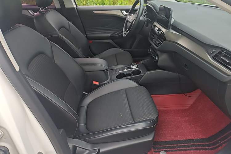 Used Ford Focus 2020 Sedan EcoBoost 180 Automatic Trend Edition Right Front Seat
