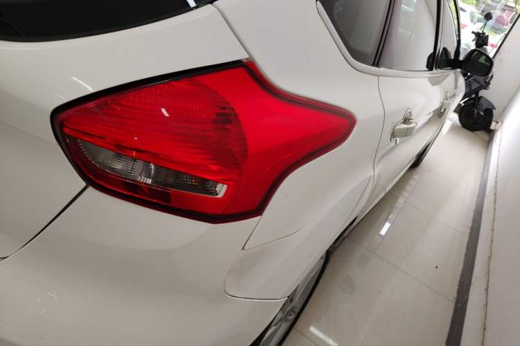 Used Ford Focus 2020 Hatchback Classic 1.5L Automatic Trendy Model Right Rear Taillight