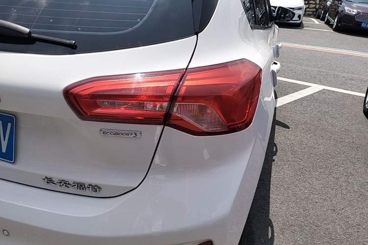 Used Ford Focus 2020 Hatchback 1.5L Automatic Sharp Edition Right Rear Taillight