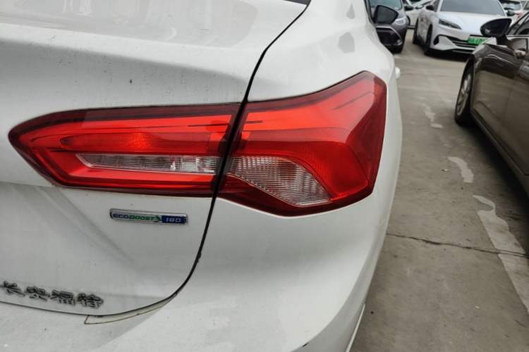 Used Ford Focus 2020 Sedan EcoBoost 180 Automatic Trend Edition Right Rear Taillight