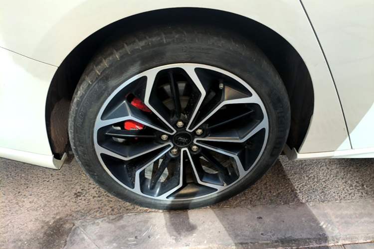 Used Ford Focus 2020 Sedan EcoBoost 180 Automatic ST Line Right Rear Wheel Hub