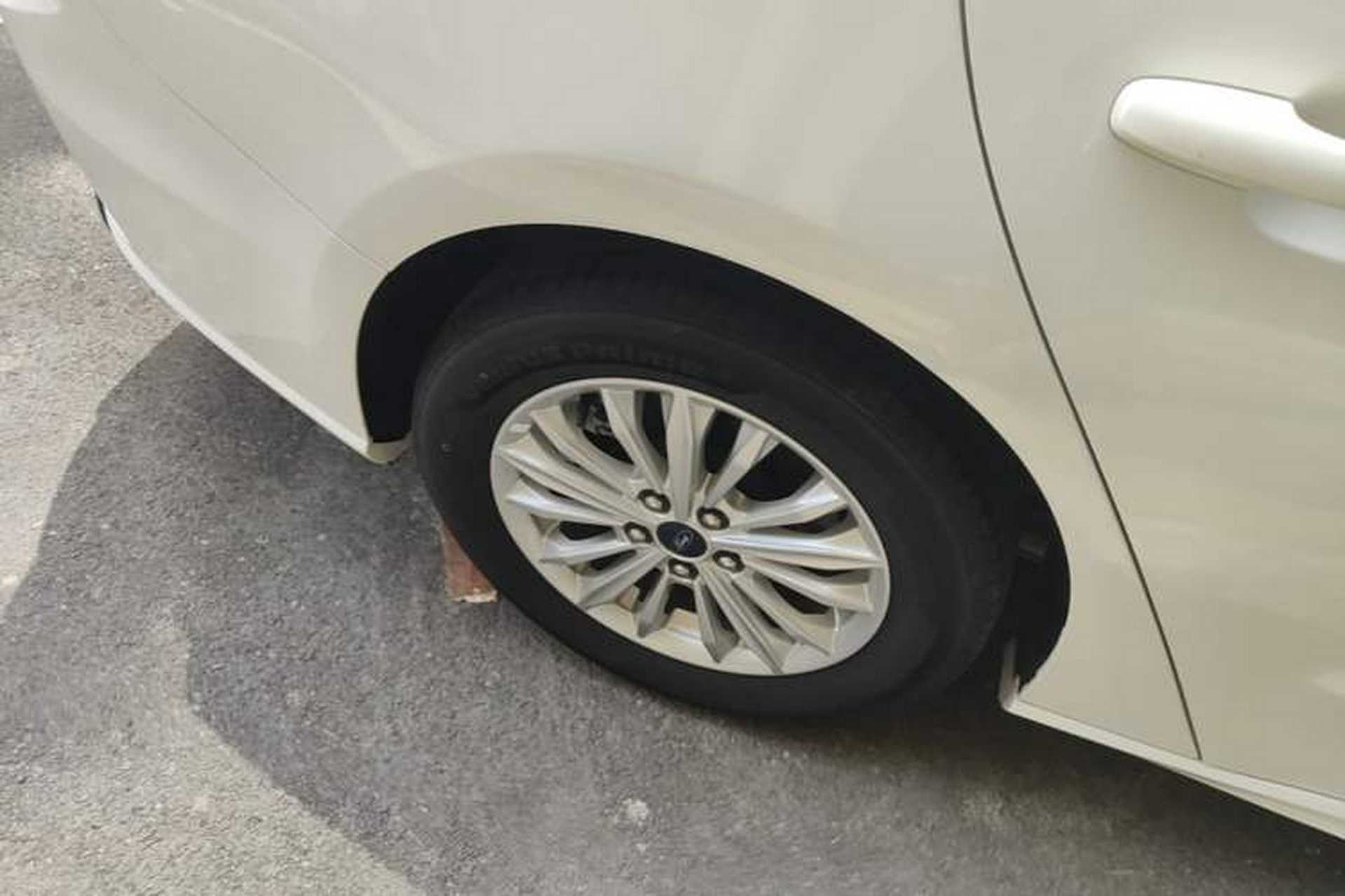 Used Ford Focus 2020 Sedan EcoBoost 180 Automatic Trend Edition Right Rear Wheel Hub