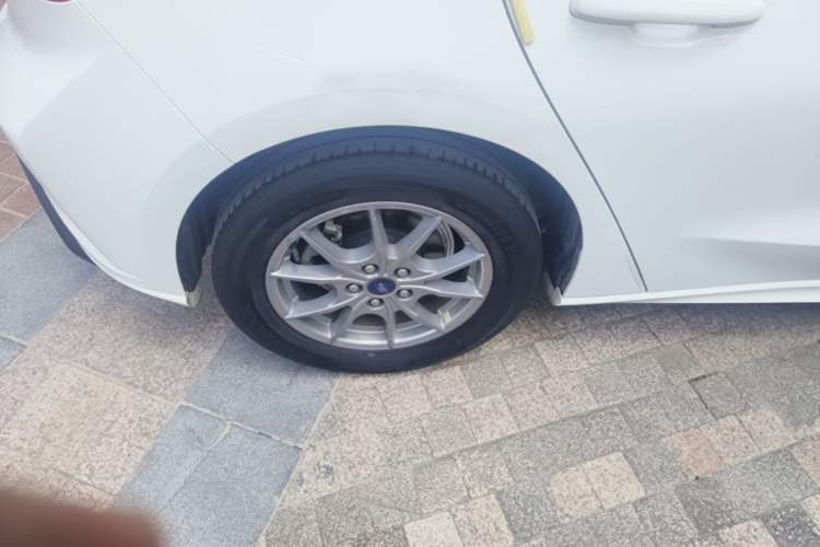 Used Ford Focus 2020 Hatchback 1.5L Automatic Sharp Edition Right Rear Wheel Hub