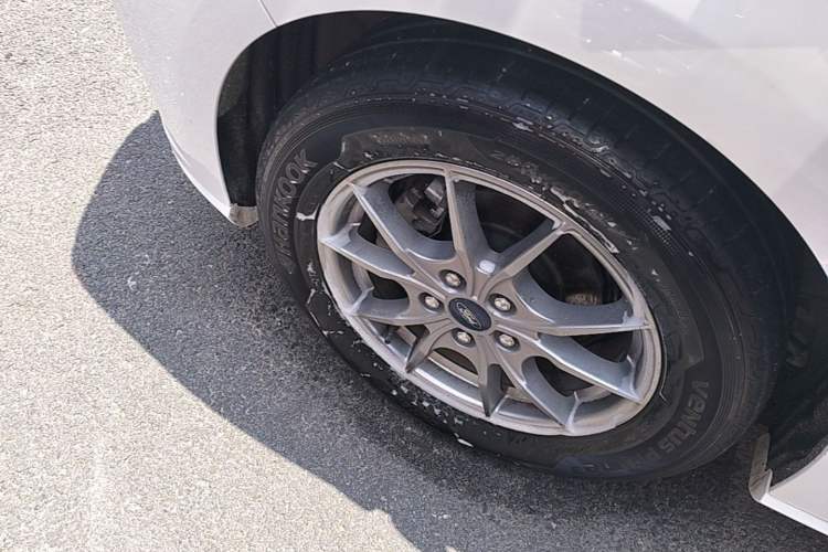 Used Ford Focus 2020 Hatchback 1.5L Automatic Sharp Edition Right Rear Wheel Hub