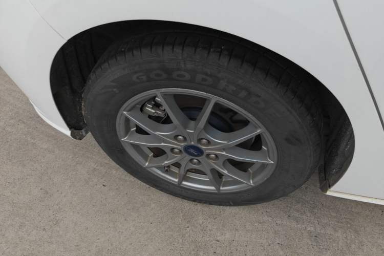 Used Ford Focus 2020 Hatchback EcoBoost 180 Automatic Trend Edition Right Rear Wheel Hub