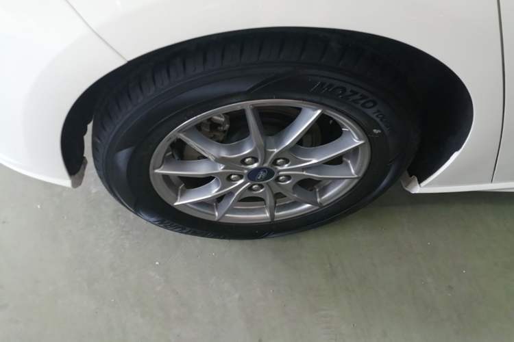 Used Ford Focus 2020 Hatchback 1.5L Automatic Sharp Edition Right Rear Wheel Hub