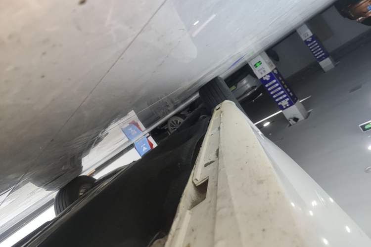 Used Ford Focus 2020 Sedan EcoBoost 180 Automatic Trend Edition Right Side Sill