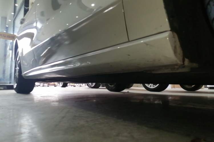 Used Ford Focus 2020 Hatchback 1.5L Automatic Sharp Edition Right Side Sill