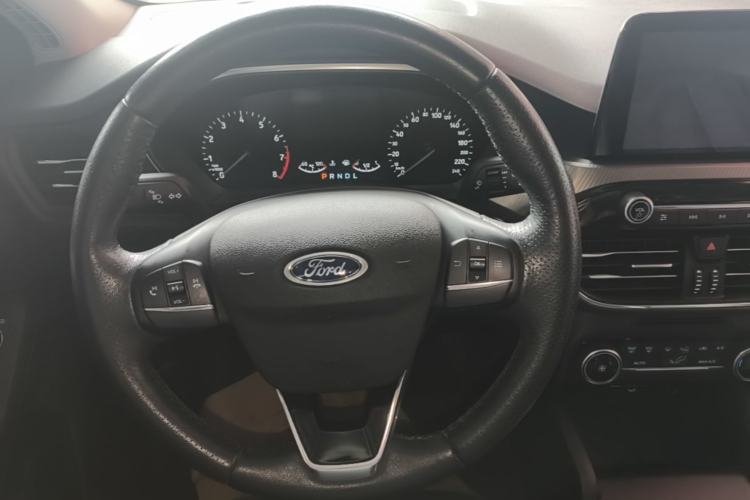 Used Ford Focus 2020 Sedan EcoBoost 180 Automatic Trend Edition Steering Wheel