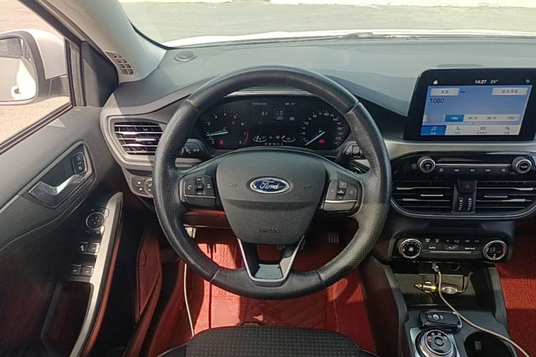 Used Ford Focus 2020 Sedan EcoBoost 180 Automatic Trend Edition Steering Wheel