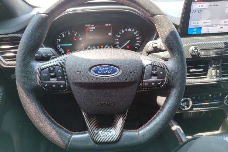 Used Ford Focus 2020 Sedan EcoBoost 180 Automatic ST Line Steering Wheel