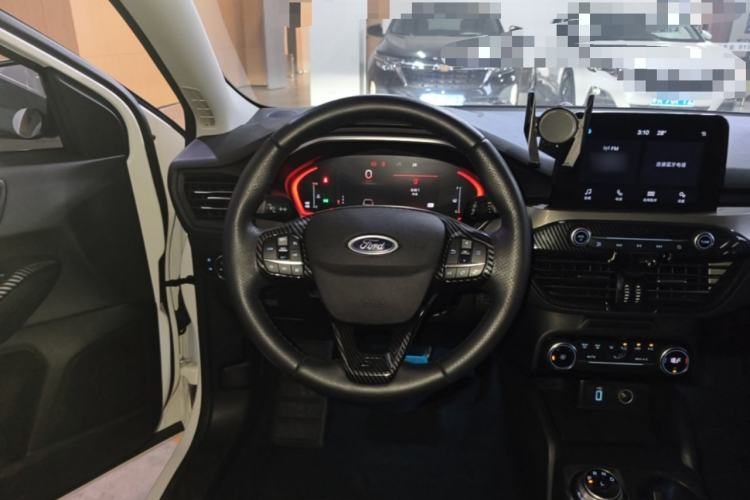 Used Ford Focus 2020 Hatchback EcoBoost 180 Automatic Trend Edition Steering Wheel
