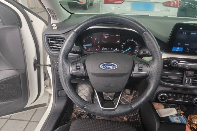 Used Ford Focus 2020 Hatchback EcoBoost 180 Automatic Trend Edition Steering Wheel