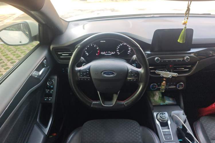 Used Ford Focus 2020 Hatchback EcoBoost 180 Automatic ST Line Steering Wheel
