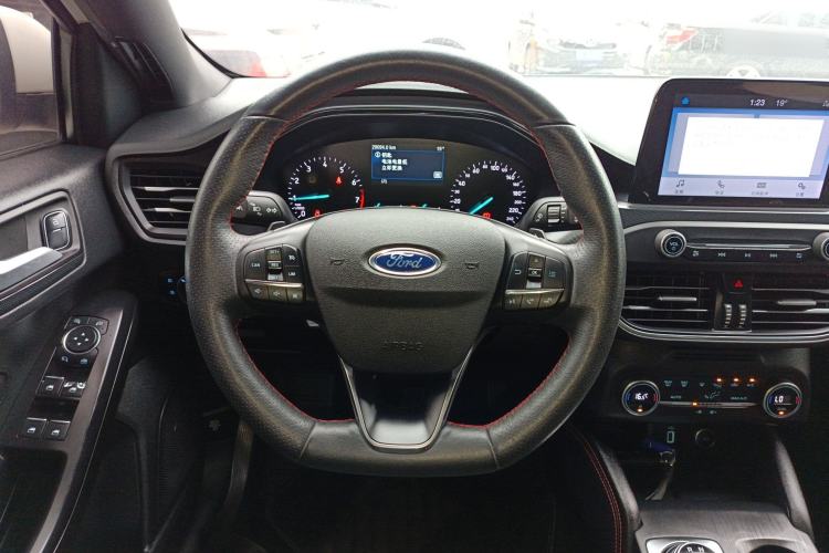 Used Ford Focus 2020 Sedan EcoBoost 180 Automatic ST Line Steering Wheel