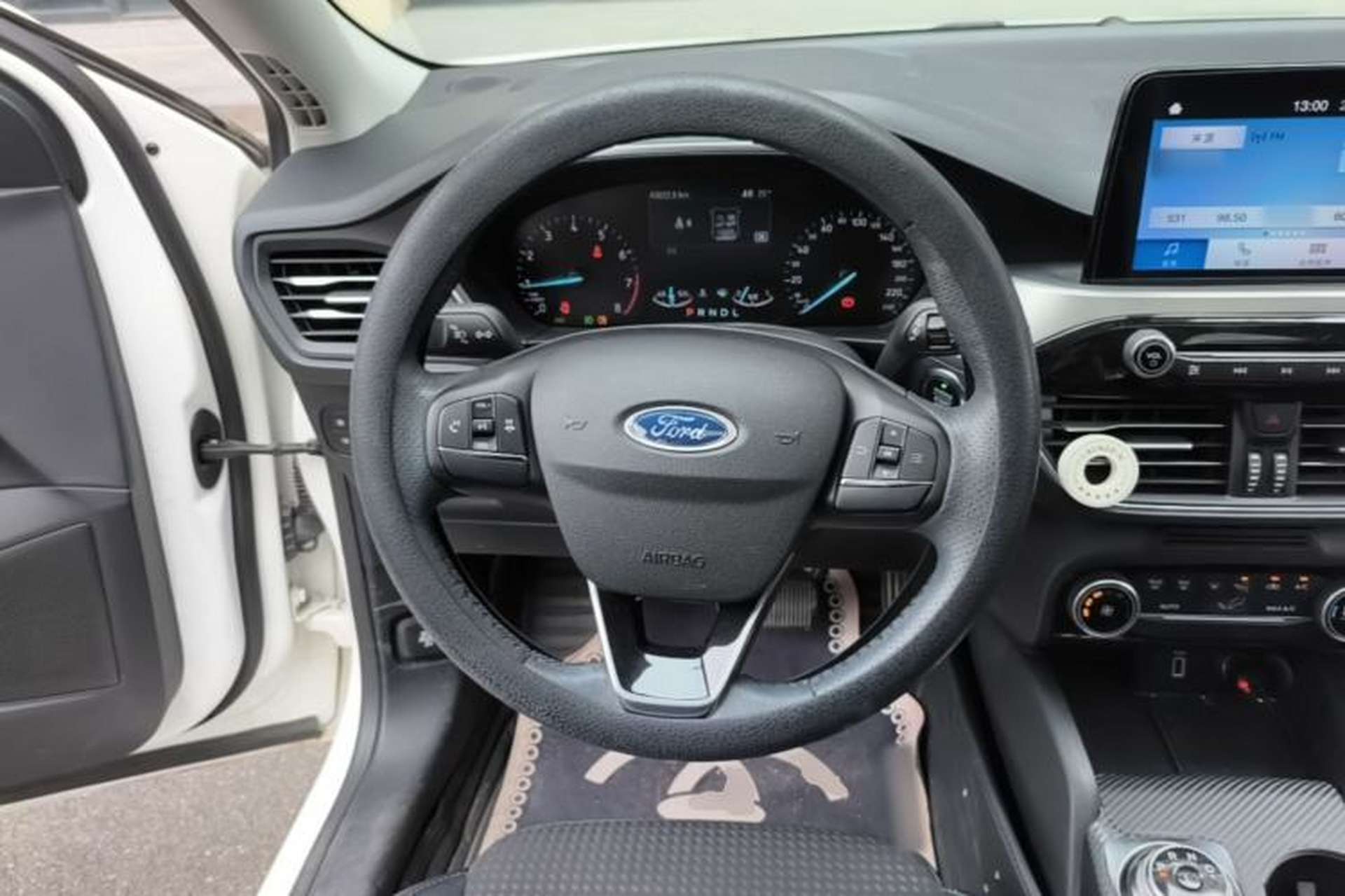 Used Ford Focus 2020 Hatchback EcoBoost 180 Automatic Trend Edition Steering Wheel