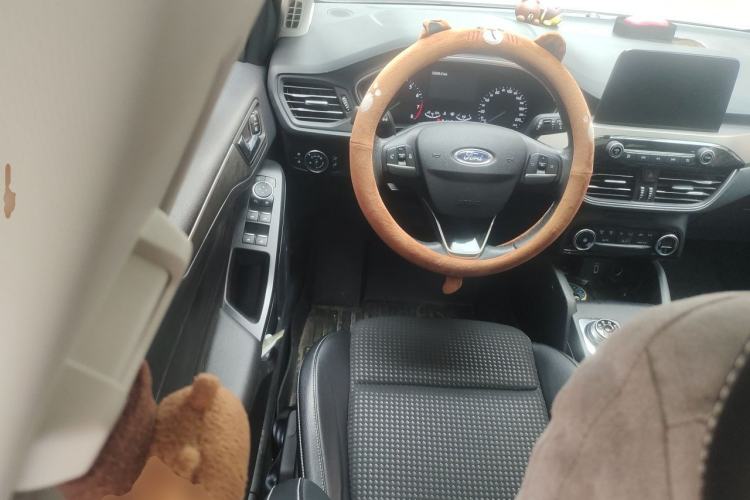 Used Ford Focus 2020 Hatchback EcoBoost 180 Automatic Trend Edition Steering Wheel
