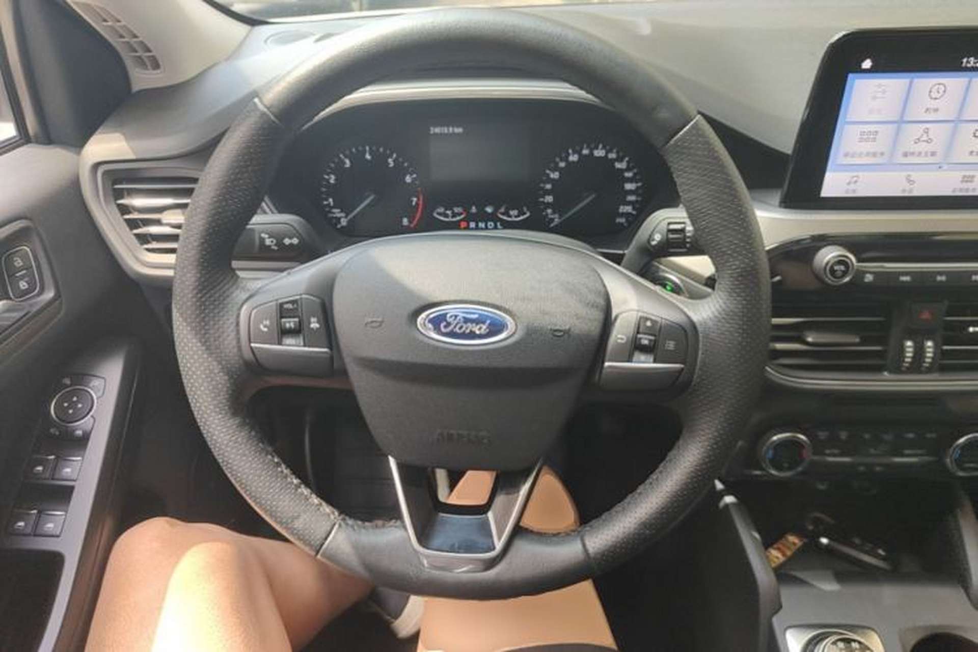 Used Ford Focus 2020 Sedan EcoBoost 180 Automatic Trend Edition Steering Wheel