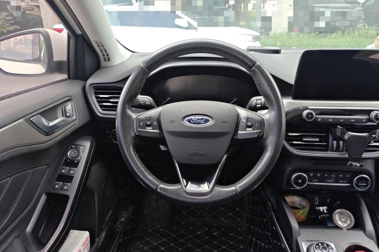 Used Ford Focus 2020 Hatchback EcoBoost 180 Automatic Trend Edition Steering Wheel