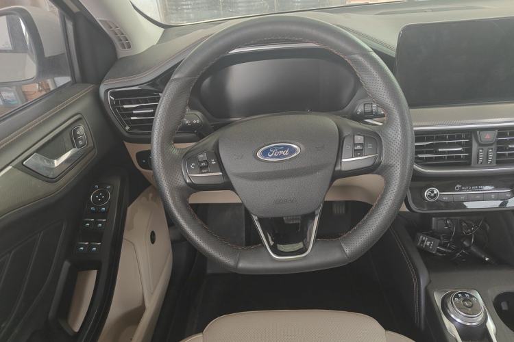 Used Ford Focus 2020 Sedan EcoBoost 180 Automatic Trend Edition Steering Wheel