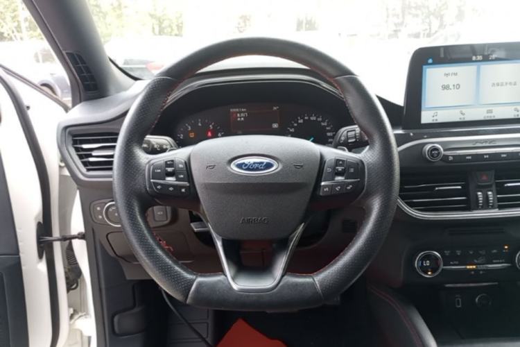 Used Ford Focus 2020 Sedan EcoBoost 180 Automatic ST Line Steering Wheel