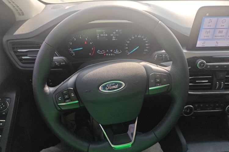 Used Ford Focus 2020 Hatchback EcoBoost 180 Automatic Trend Edition Steering Wheel