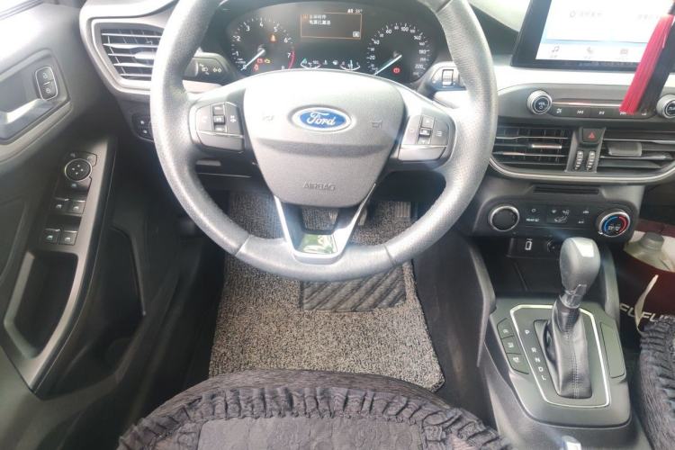 Used Ford Focus 2020 Hatchback 1.5L Automatic Sharp Edition Steering Wheel