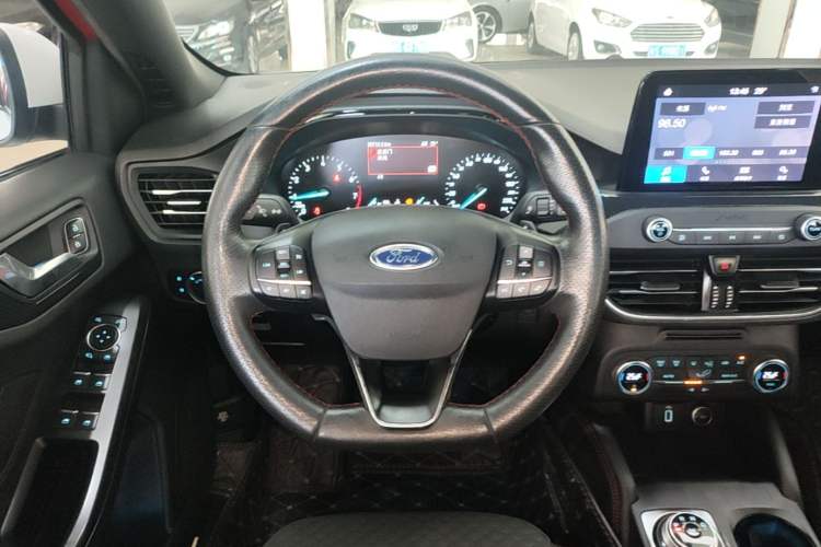 Used Ford Focus 2020 Sedan EcoBoost 180 Automatic ST Line Steering Wheel