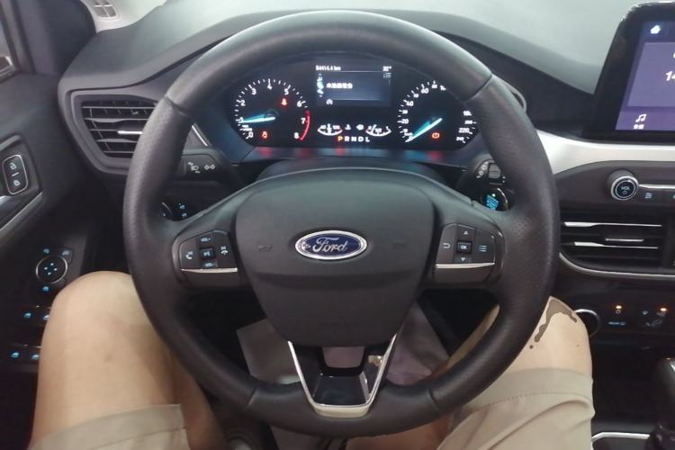 Used Ford Focus 2020 Hatchback 1.5L Automatic Sharp Edition Steering Wheel