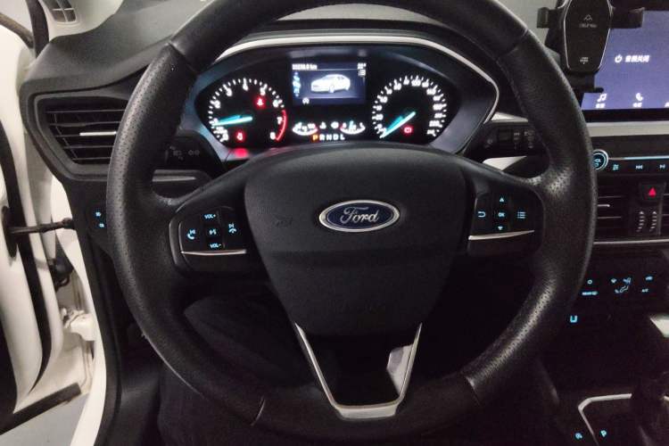 Used Ford Focus 2020 Sedan 1.5L Automatic Sharp Edition Steering Wheel