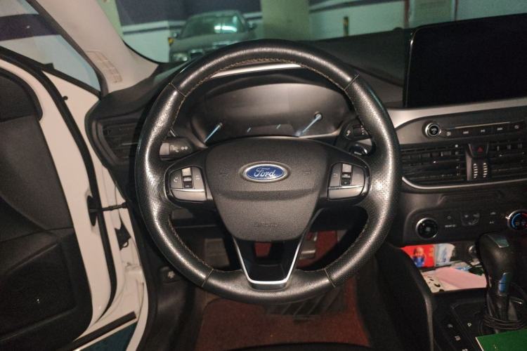 Used Ford Focus 2020 Sedan 1.5L Automatic Sharp Edition Steering Wheel