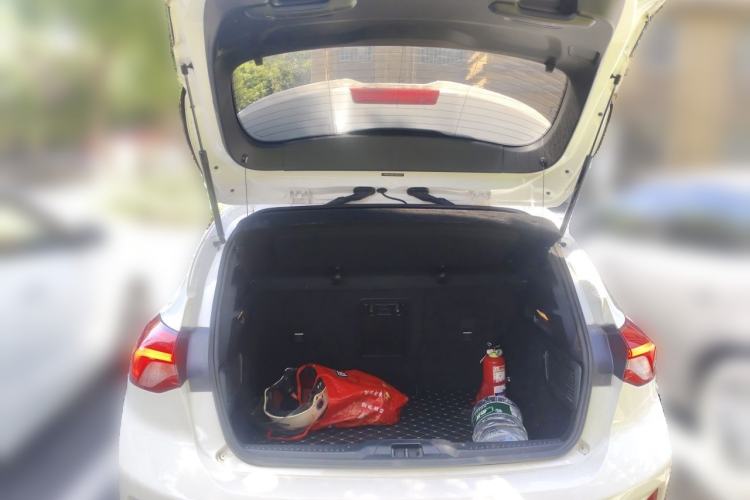 Used Ford Focus 2020 Hatchback EcoBoost 180 Automatic ST Line Trunk
