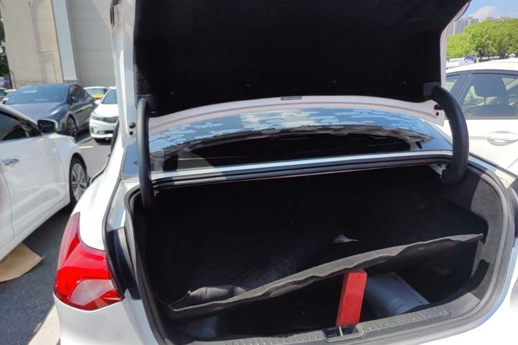 Used Ford Focus 2020 Sedan EcoBoost 180 Automatic ST Line Trunk