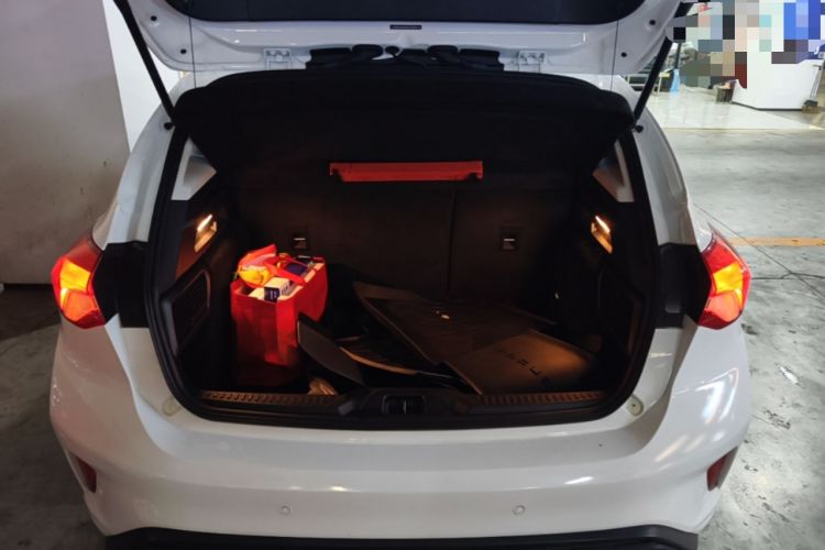 Used Ford Focus 2020 Hatchback EcoBoost 180 Automatic Trend Edition Trunk