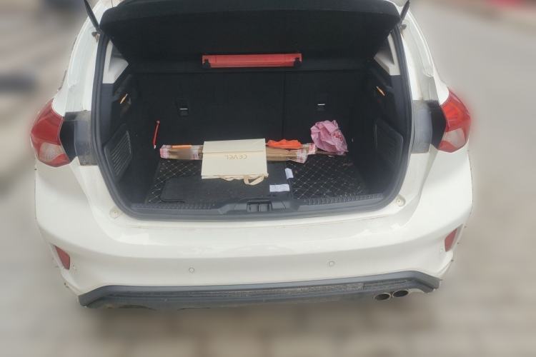 Used Ford Focus 2020 Hatchback EcoBoost 180 Automatic Trend Edition Trunk