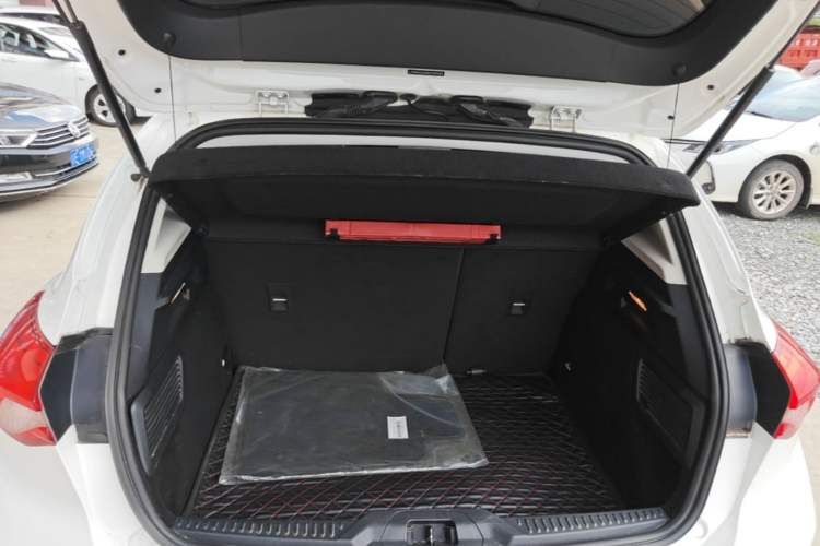 Used Ford Focus 2020 Hatchback EcoBoost 180 Automatic Trend Edition Trunk