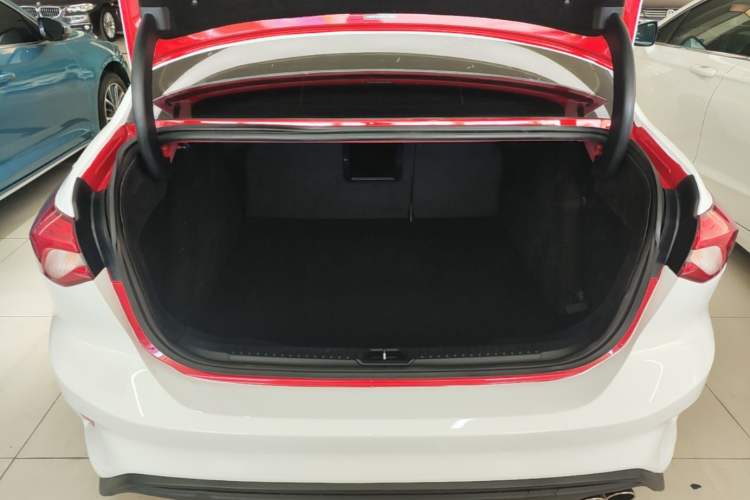 Used Ford Focus 2020 Sedan EcoBoost 180 Automatic ST Line Trunk