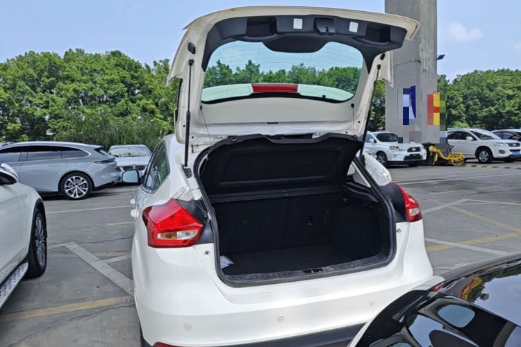 Used Ford Focus 2020 Hatchback Classic 1.5L Automatic Trendy Model Trunk