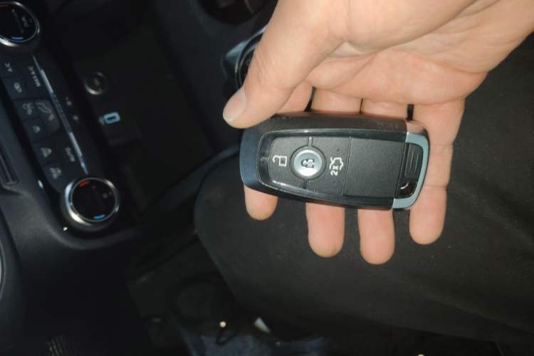 Used Ford Focus 2020 Sedan EcoBoost 180 Automatic Trend Edition Vehicle Key