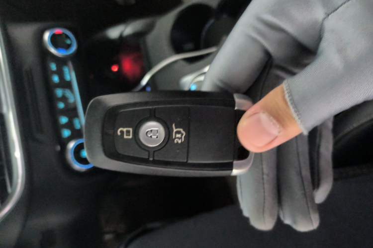 Used Ford Focus 2020 Sedan EcoBoost 180 Automatic Trend Edition Vehicle Key